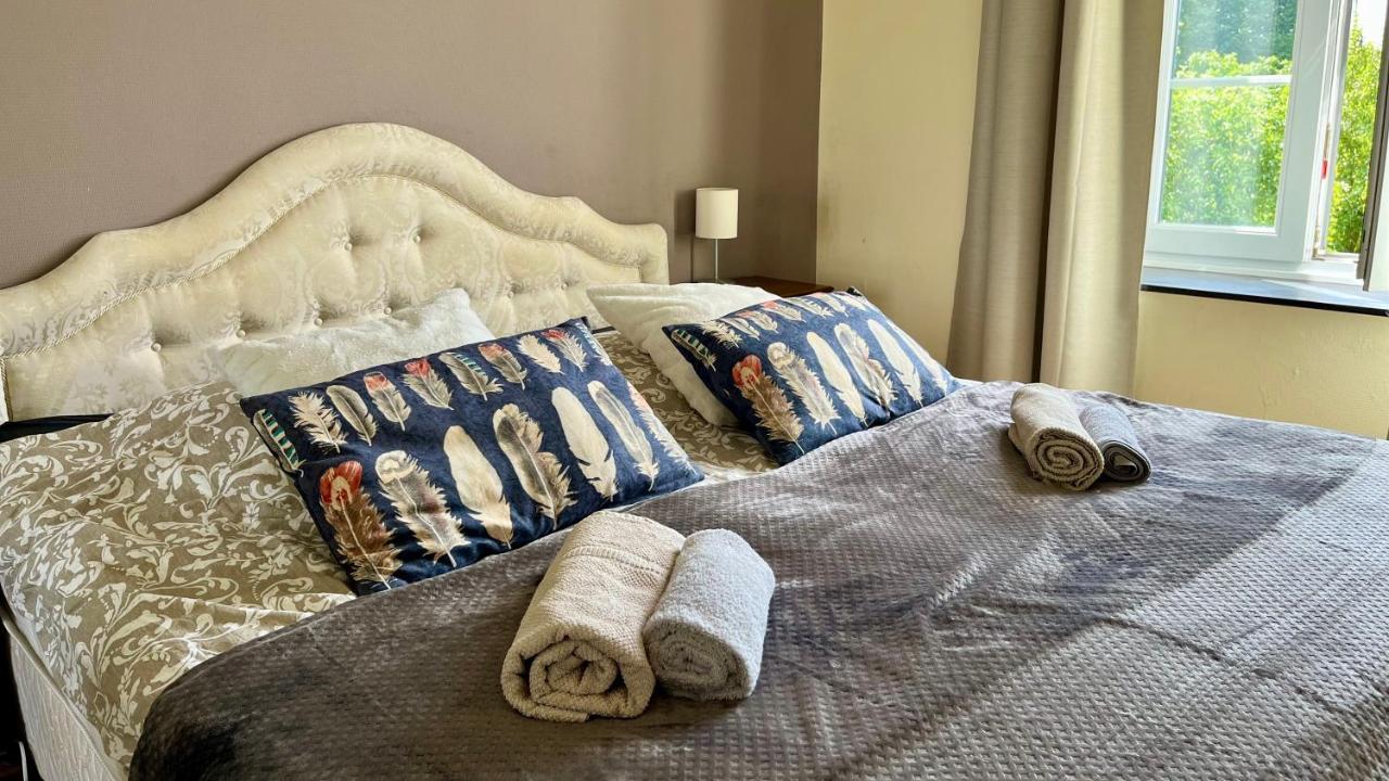 B&B Les Ecoliers 체레인 외부 사진