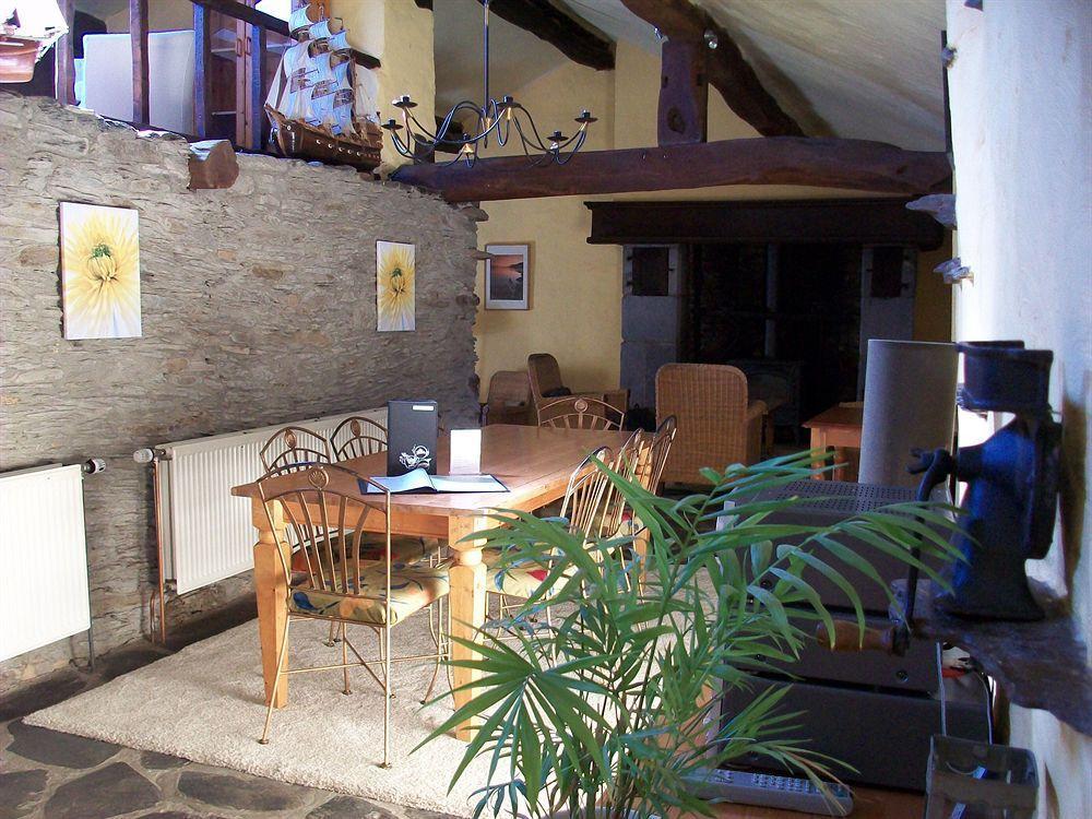 B&B Les Ecoliers 체레인 외부 사진