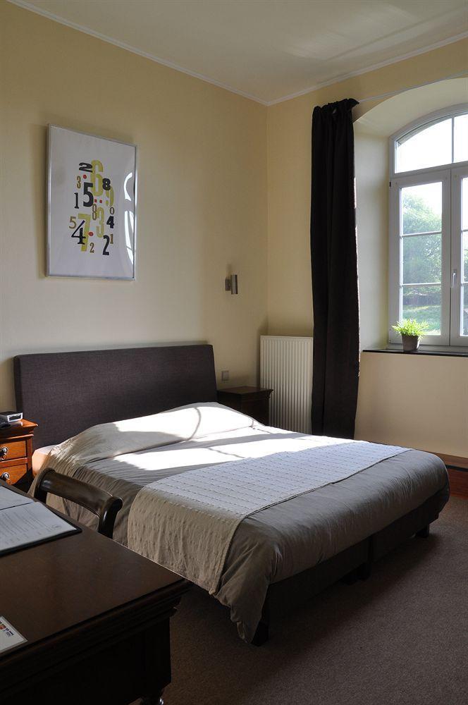 B&B Les Ecoliers 체레인 외부 사진